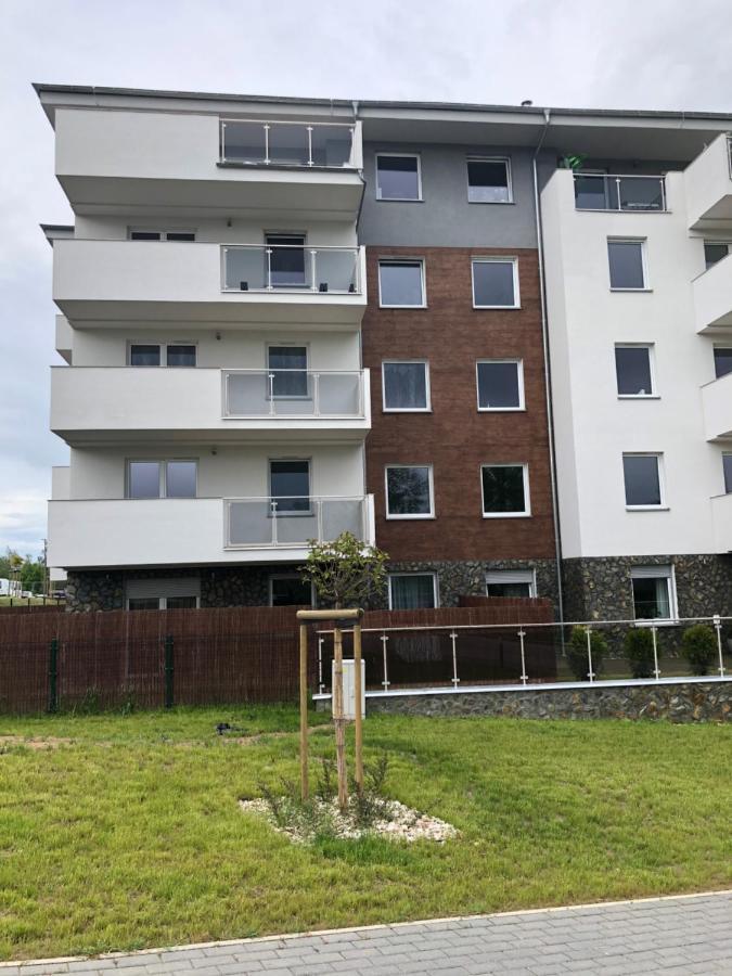 Apartament Happiness Jelenia Góra Εξωτερικό φωτογραφία