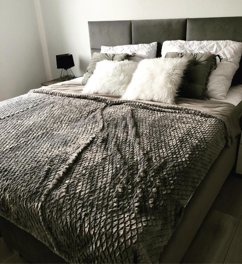 Apartament Happiness Jelenia Góra Εξωτερικό φωτογραφία